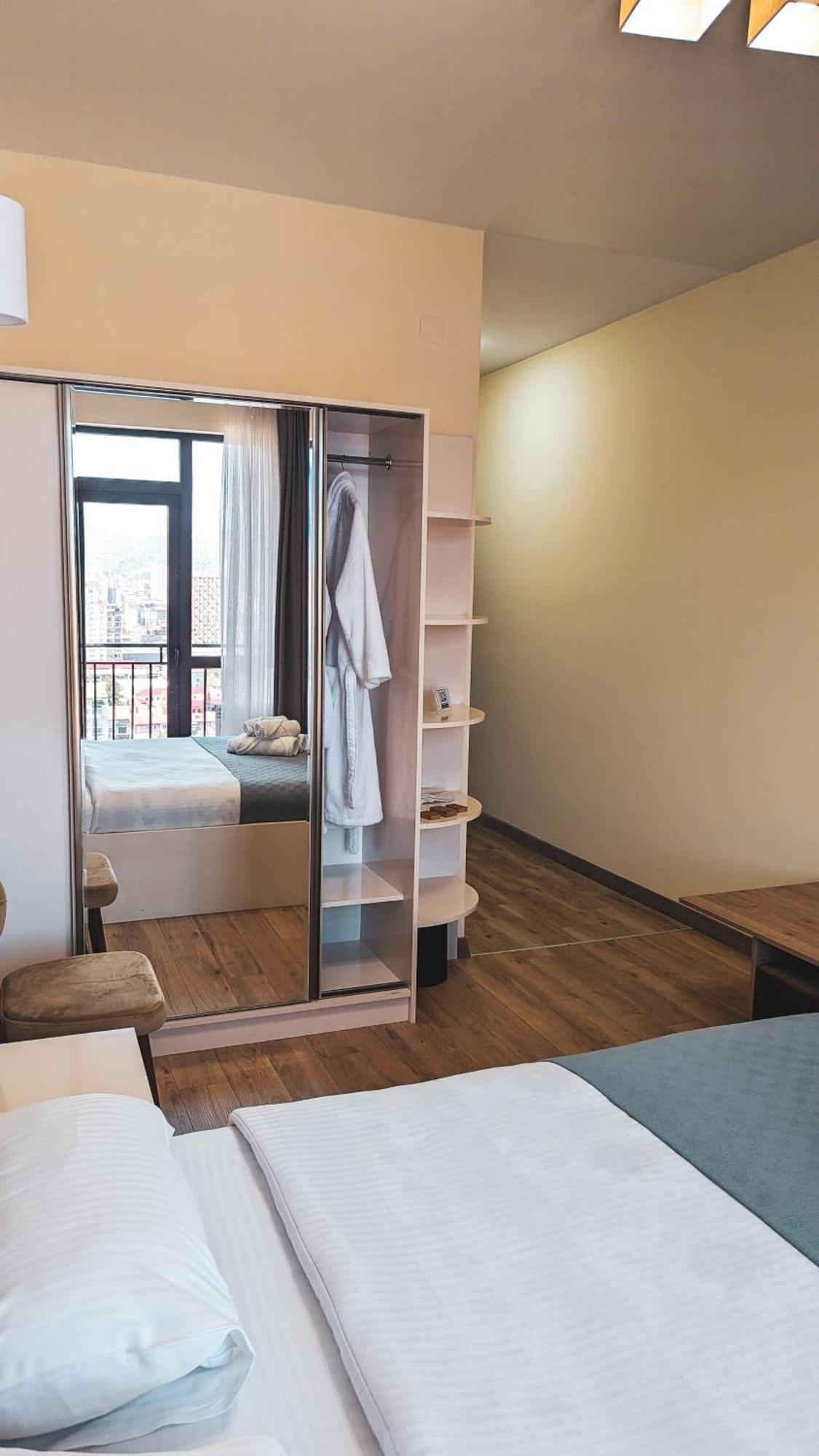 Gg Aparthotel Batumi Exteriér fotografie